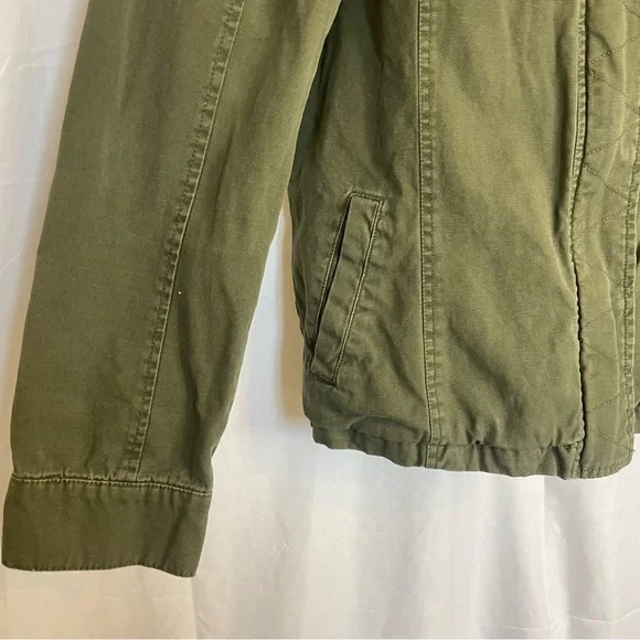 UNITED BY BLUE Women’s Green Cargo Utility Jacket Fill Zip Hood Size Medium - Picture 4 of 15